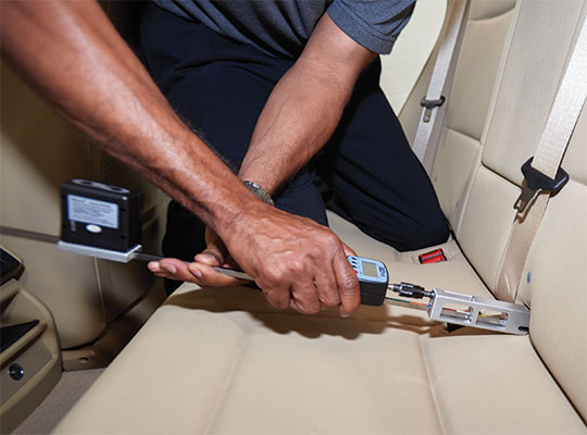 LATCH depth and force measurement tool
