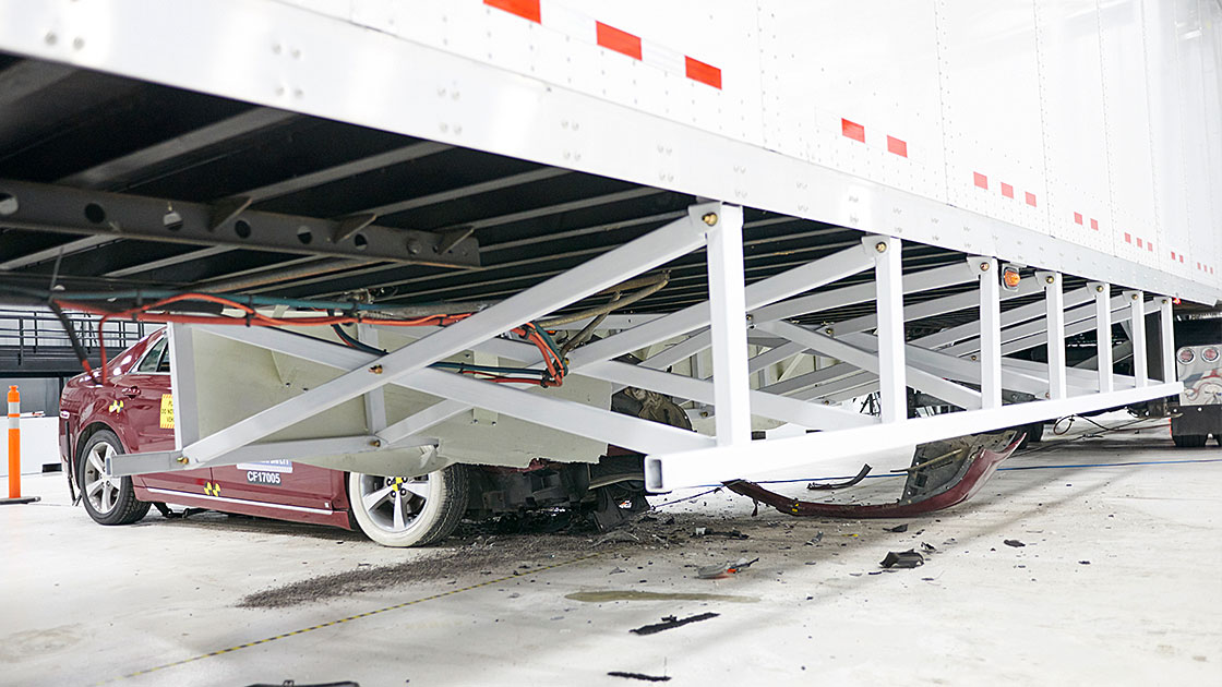 AngelWing side underride guard